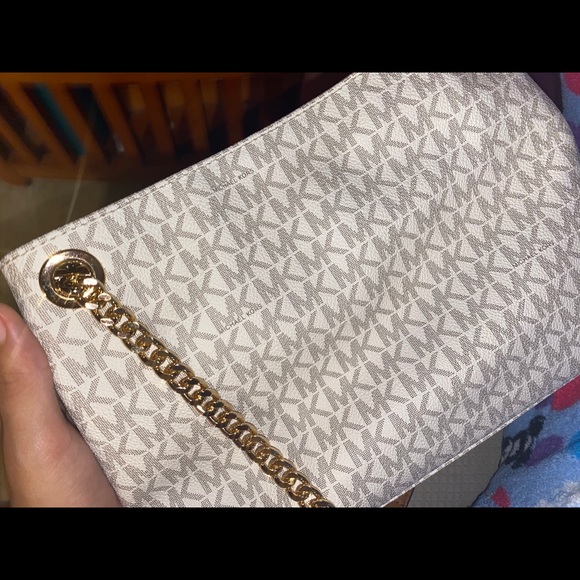 Michael Kors Handbag - Picture 3 of 3